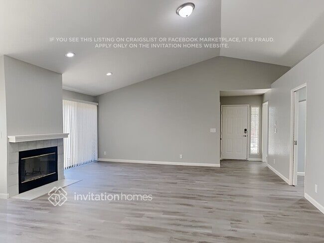 Photo - 7205 Sutherland Way