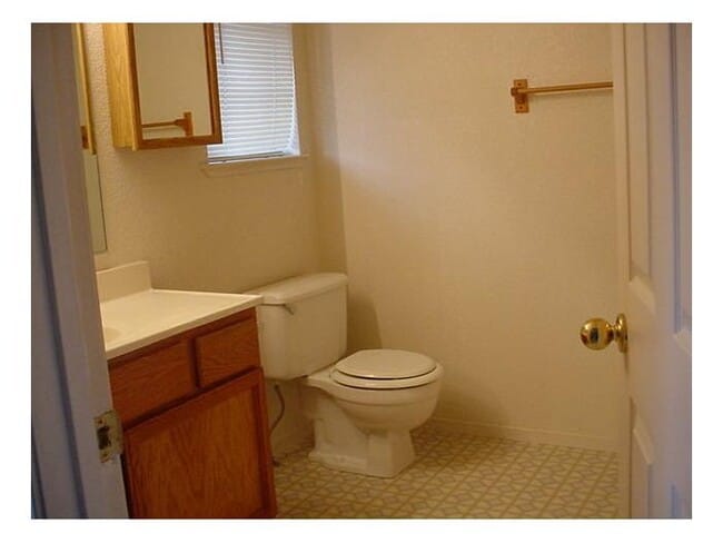Photo - 501 Keddie St