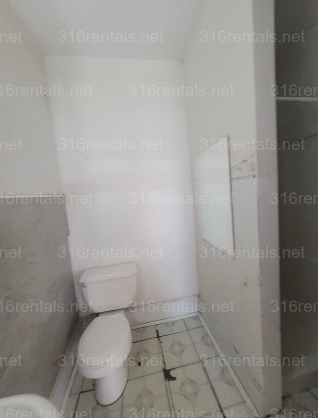 Photo - $875 - 2 bed 1 bath - Single Family Home