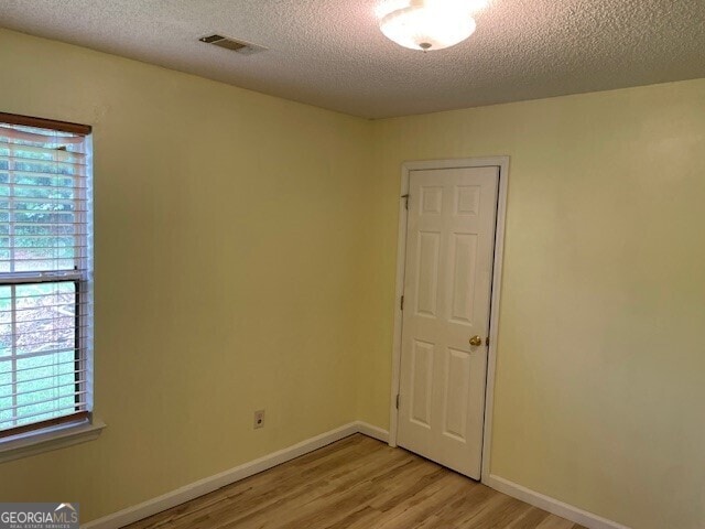 Photo - 7910 Four Oaks Ct