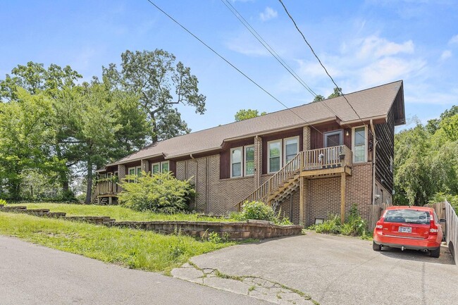 Building Photo - 817 Poindexter Ave Rental