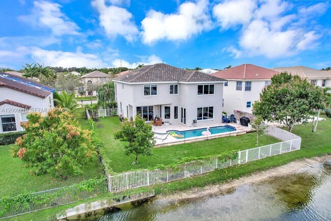 Photo - 16373 SW 30th St