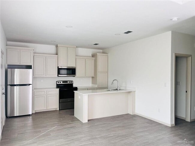 Photo - 11 N 33rd St Unit 2