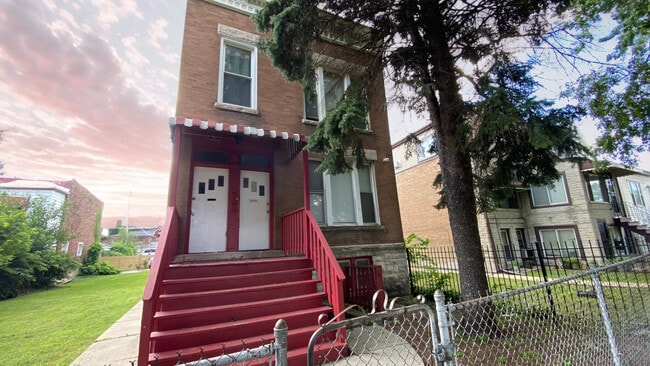 Building Photo - 6712 S Wabash Ave Rental