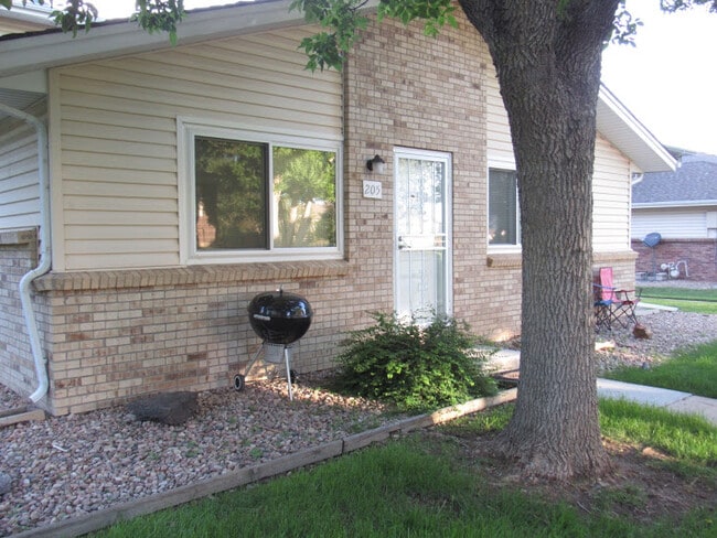 Photo - 9255 E Lehigh Ave Unidad 205