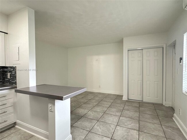 Photo - 840 NE 17th Terrace Unit 3