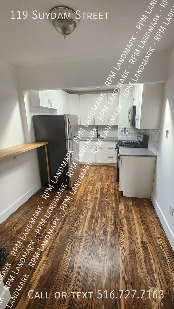 Photo - 119 Suydam St