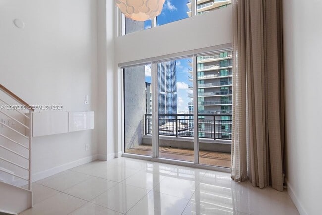 Photo - 60 SW 13th St Unidad 3022