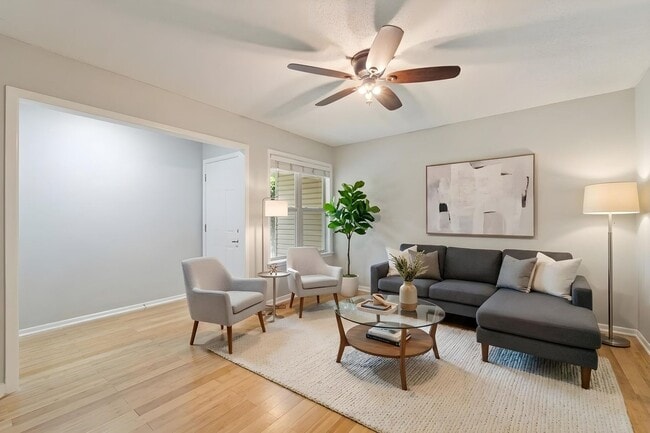 Photo - 2119 N 55th Pl