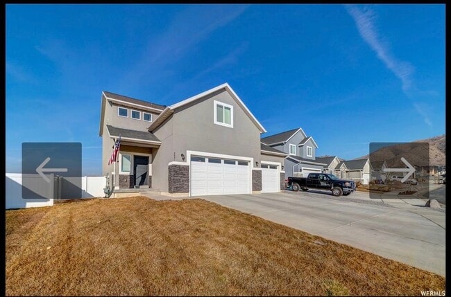 Photo - 2621 E Clarkstone Dr House