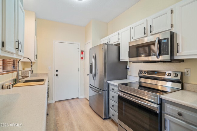 Photo - 625 N Hamilton St