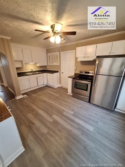 Photo - 122 Douglas St