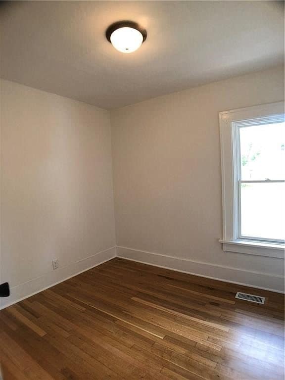 Photo - 816 Grandview Ave