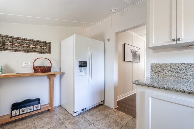 Photo - 273 W Carmel Valley Rd