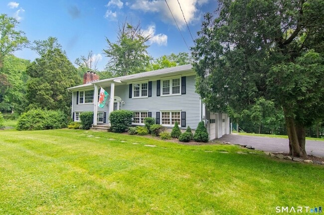 Photo - 113 Dogwood Ln