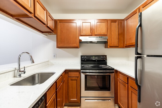 2BR, 1.5BA - Brownstone Apartment