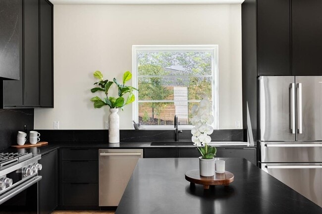 Photo - 1802 Overhill Dr Unidad B