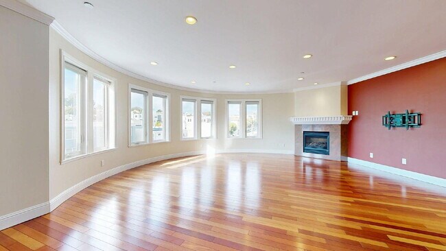 Photo - Spacious 2BD/2BA Glen Park Flat | Garage P...