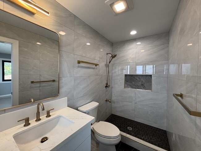 Photo - 4030 Hoku Ave