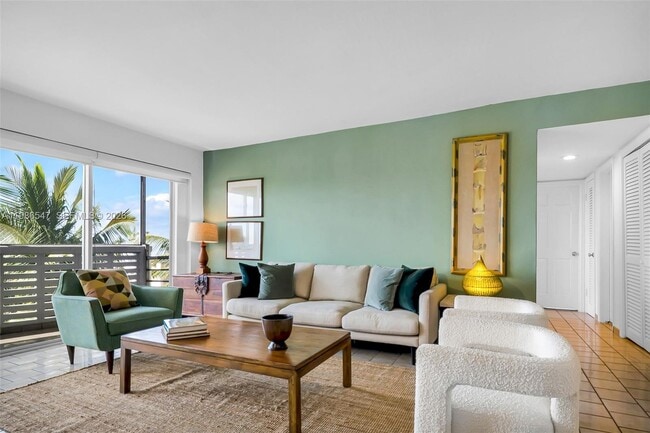 Photo - 555 Crandon Blvd Unidad 53