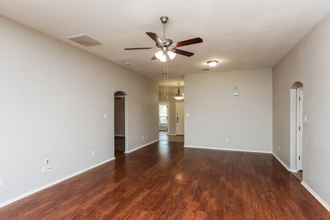 4525 Grainland Ct