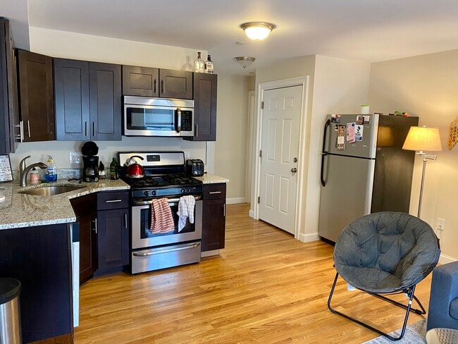 Photo - 169 Thorndike St Unit 2