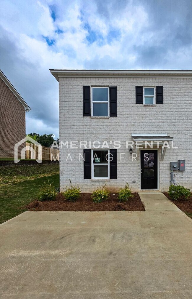 Photo - New Construction for Rent in Clanton, AL!