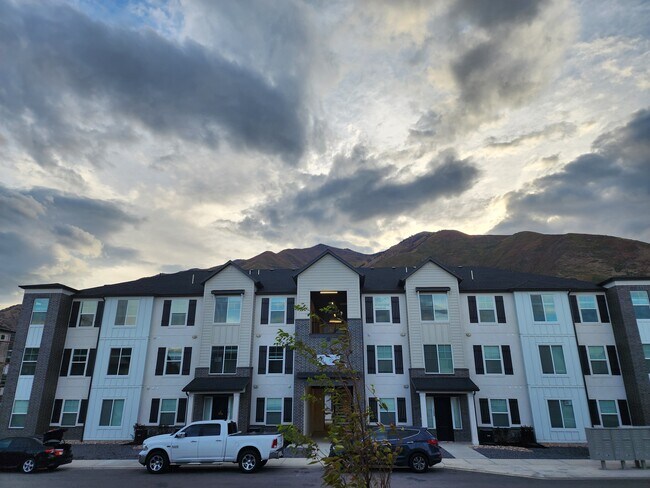 Photo - 4735 S Alder Dr