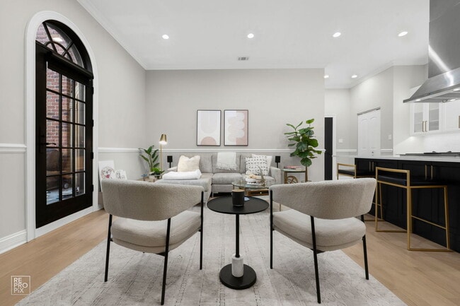 Photo - 1526 W Monroe St Unidad PH3