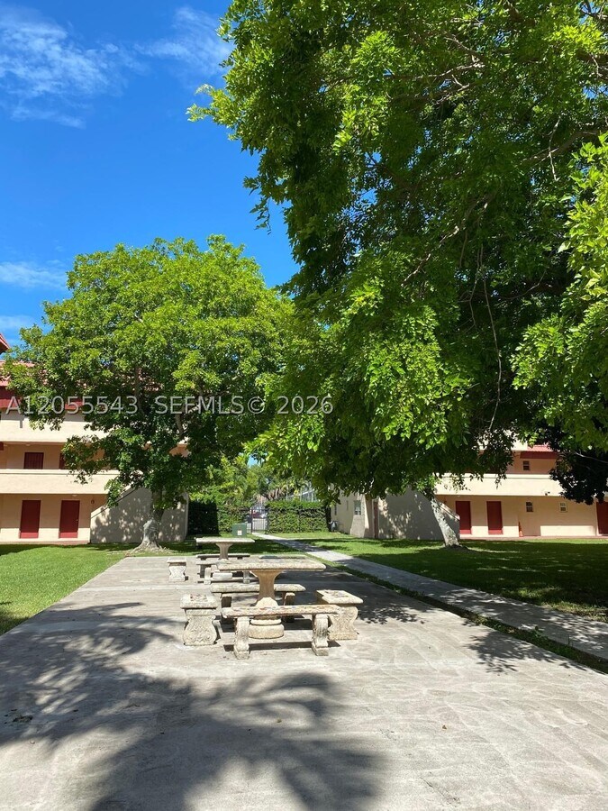 Photo - 10901 N Kendall Dr Unit 210