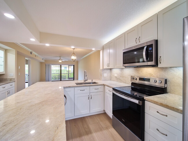 Photo - 1101 Pinecrest Cir Unit E