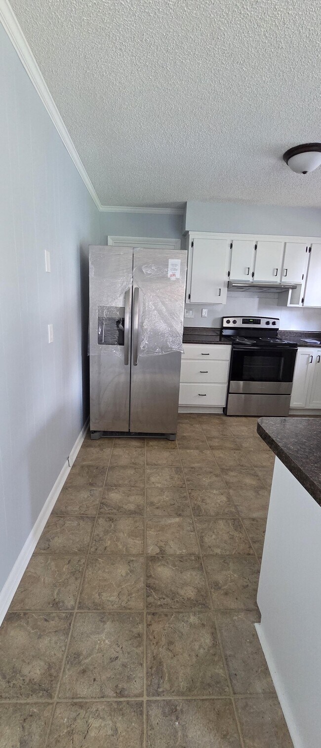 Photo - 100 Southburn Dr Unit A