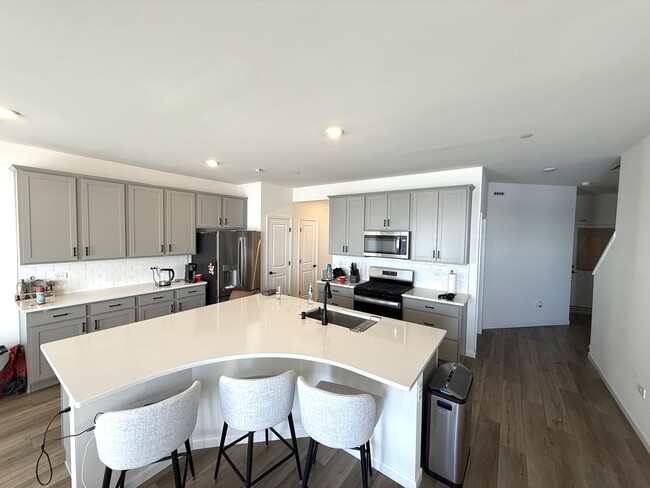 Photo - 5963 Hawkweed Dr