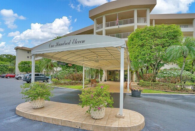 Photo - 535 Oaks Dr Condo Unit 504