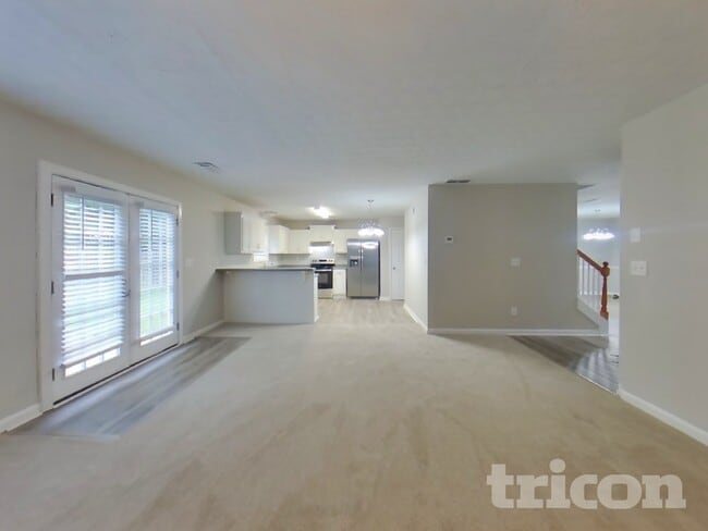 Photo - 338 Shadowbrooke Cir SW