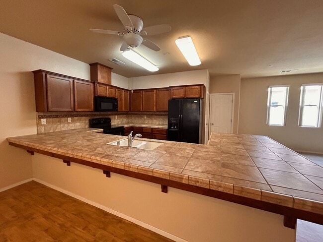 Photo - Great home for rent in Porterville!