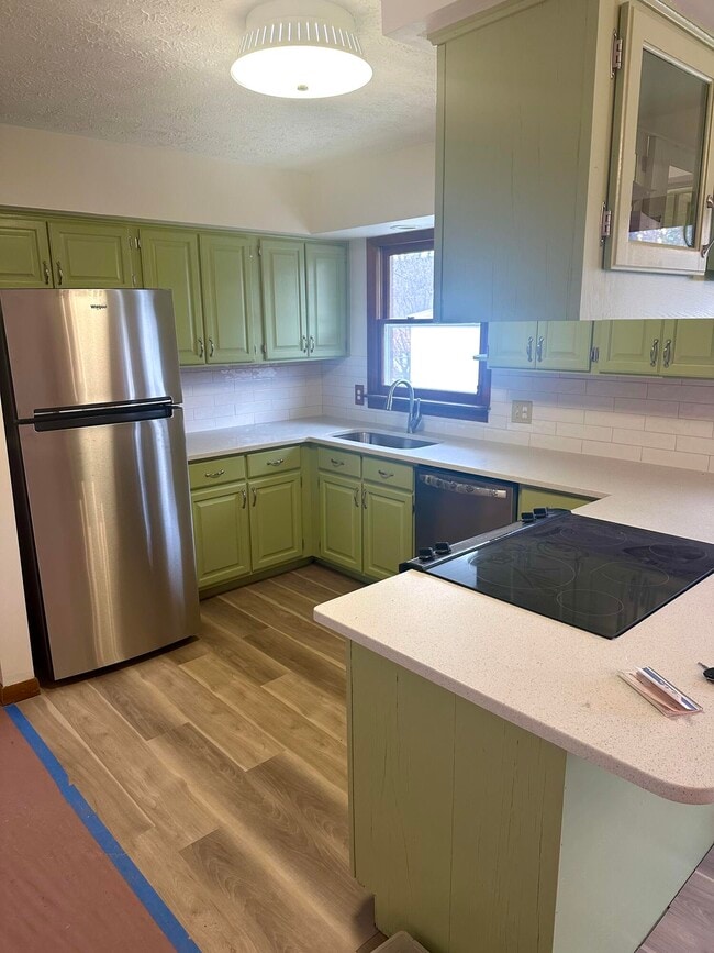 Photo - 603 Worcester Rd