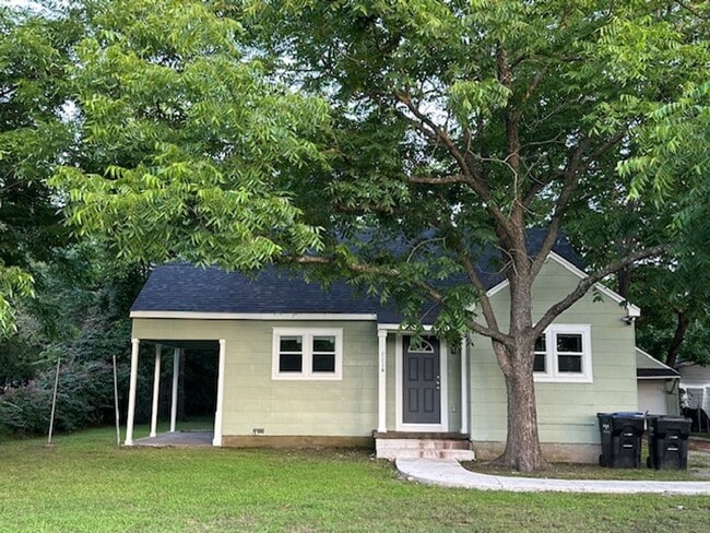 1114 Commerce- House **COMING SOON** - 1114 Commerce- House **COMING SOON**