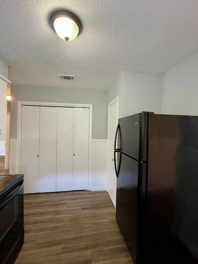 Photo - 29 E Laramie Dr Unidad A