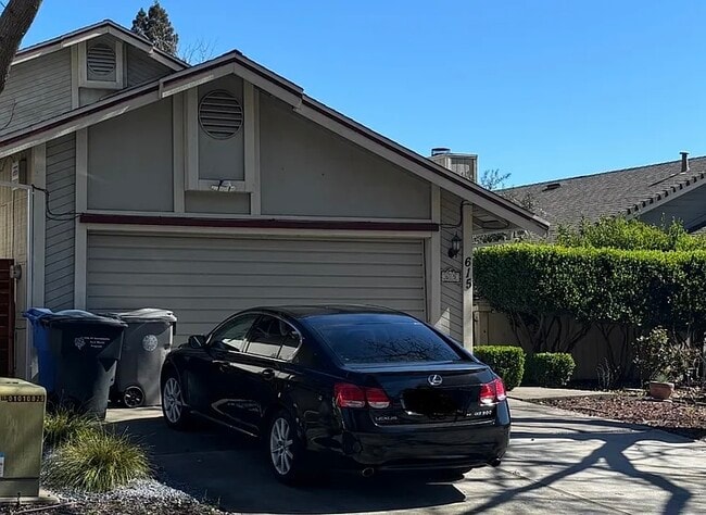 Building Photo - 615 Cutting Way