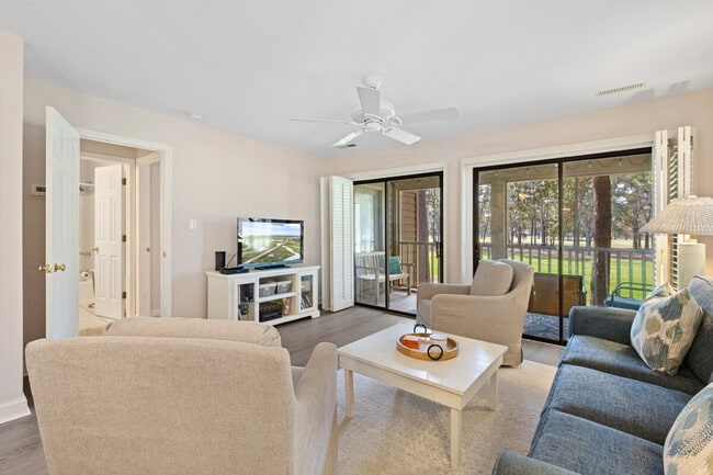 Photo - 366 Masters Dr Unit ID1253369P