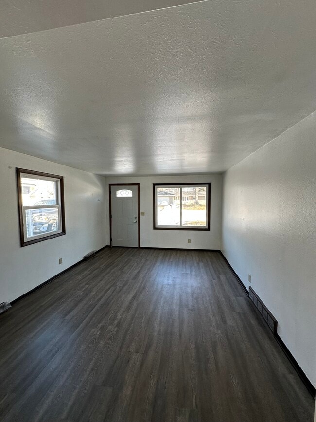 Photo - 1343 Sunray Ln