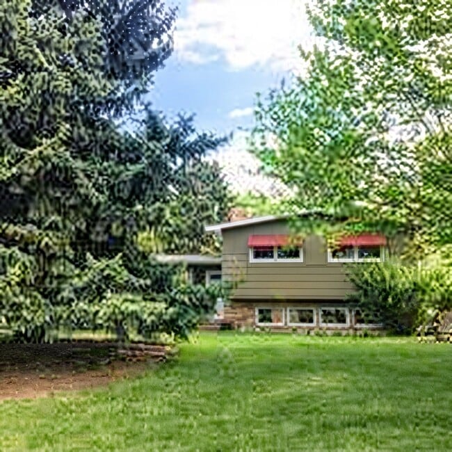 2445 Rancho Rd