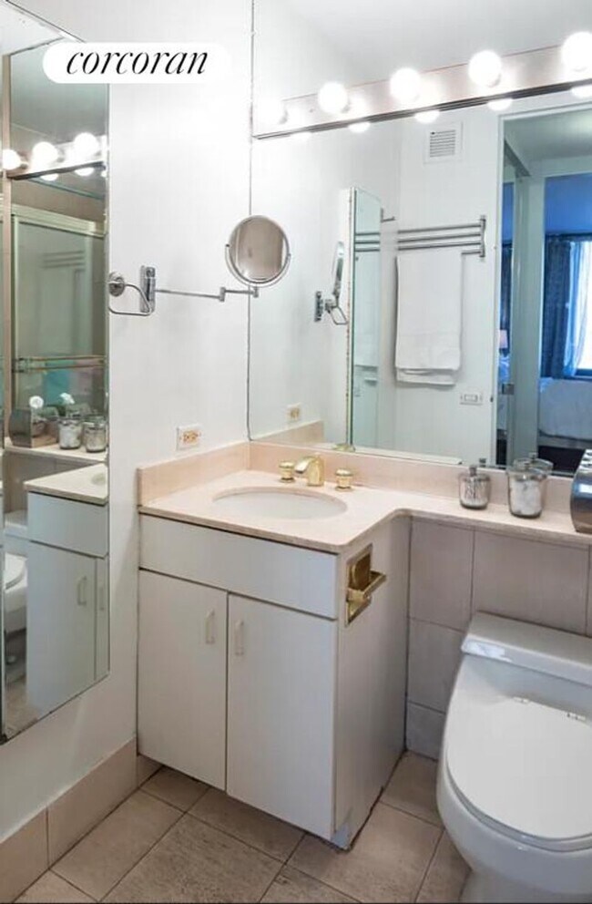 Photo - 250 W 89th St