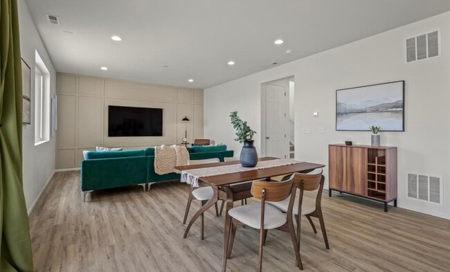 Photo - 5677 Mammoth Ln