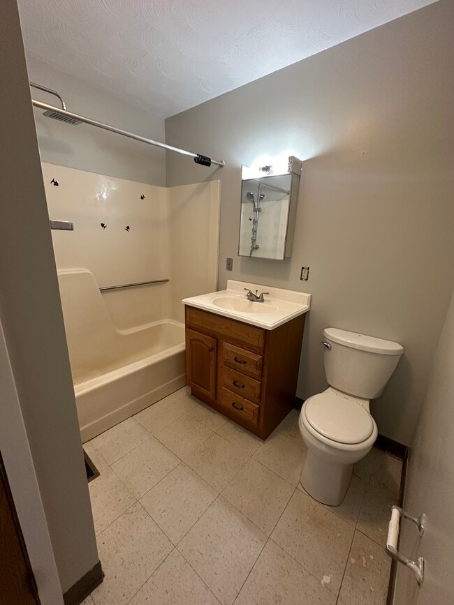 Photo - Clemens unit D