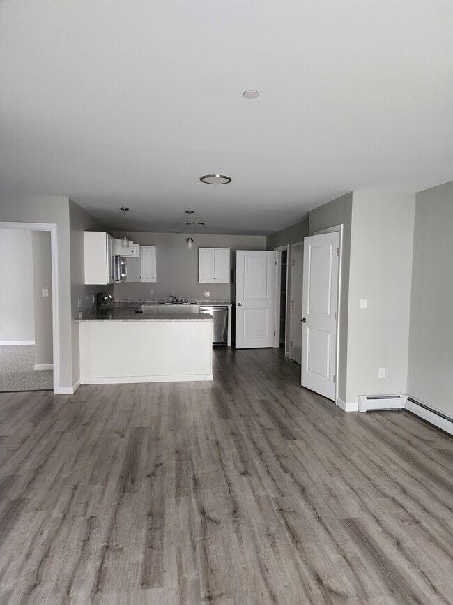 Photo - Wellington Court