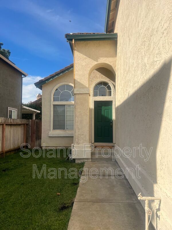 Photo - 411 Dickey Ct