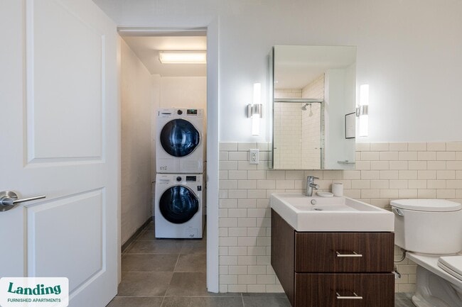 Photo - 933 McGee St Unit 1-201