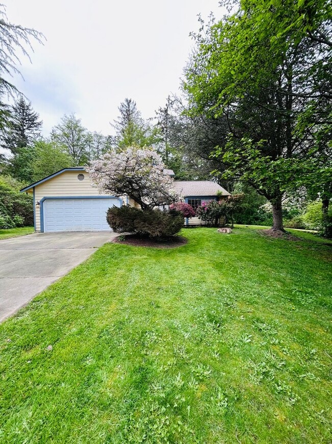 Photo - ***PENDING APPLICATION***Lovely Home Minutes away from West Beach
